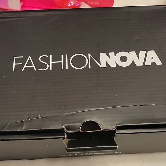 Pink Pump Heel - Picture 8 of 8